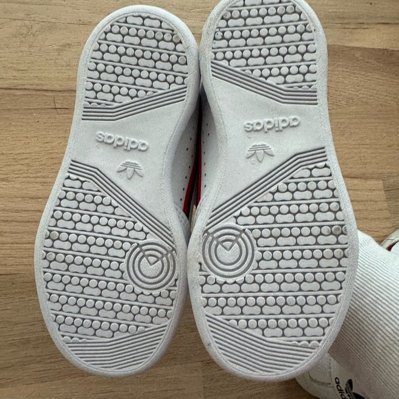 Toddler size 10 adidas continental - Picture 3 of 4